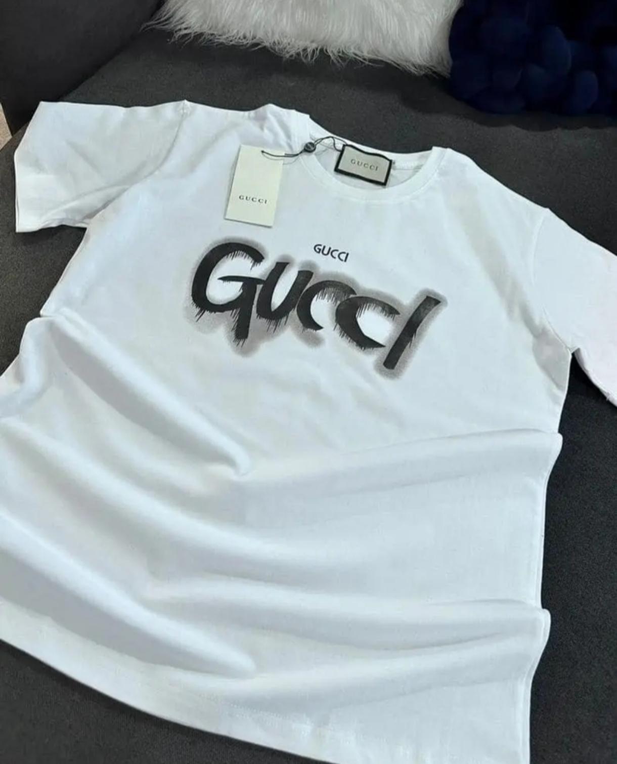 Gucci Graffiti Script Tee
